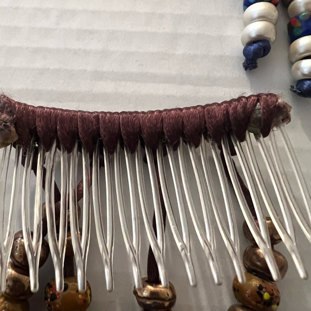 Beaded Hair Combs Set of 4 - Picture 8 of 10